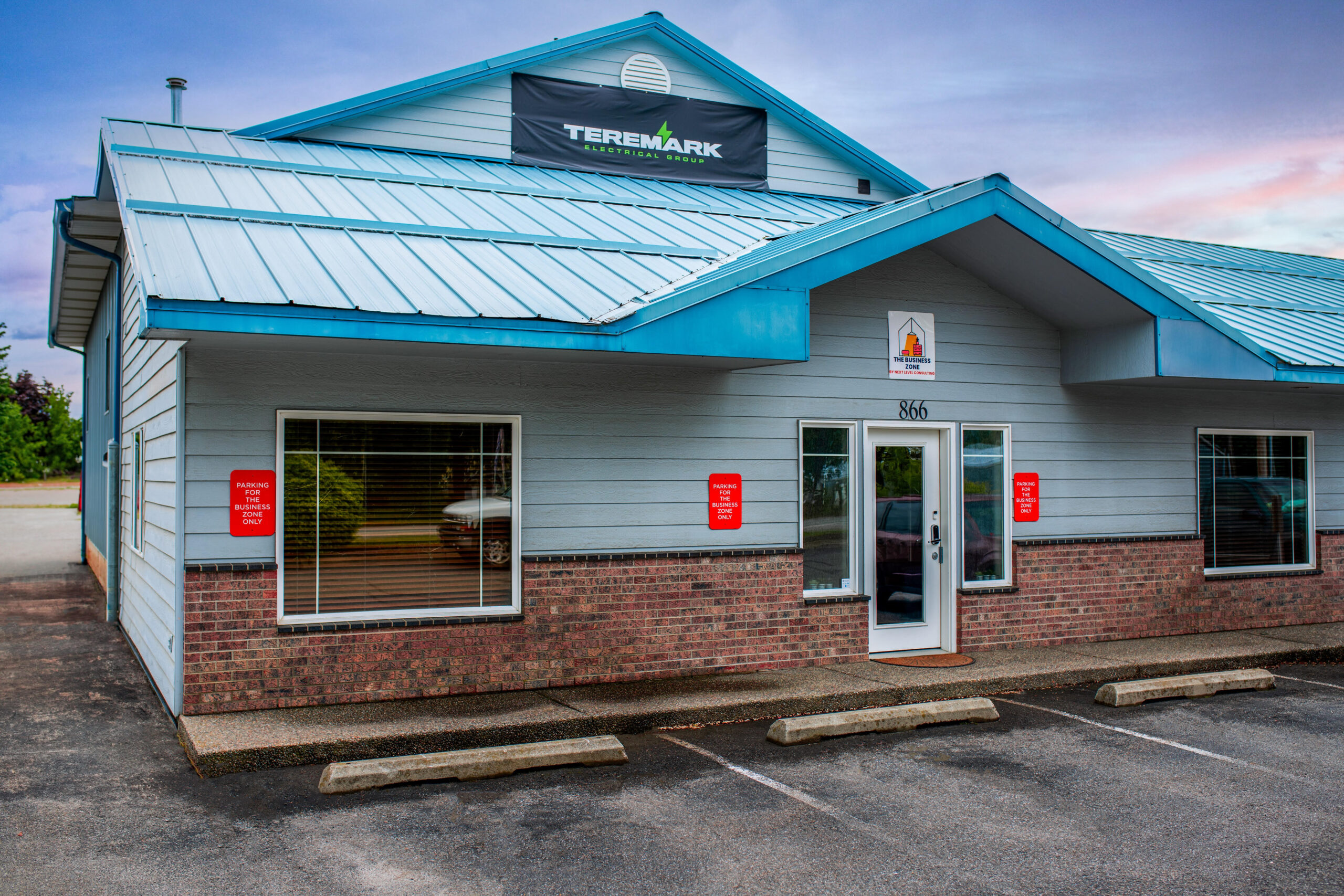 the Business Zone building from the front parking lot.